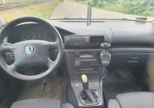 Renault Kangoo cena 7800 przebieg: 423000, rok produkcji 2004 z Poznań małe 121